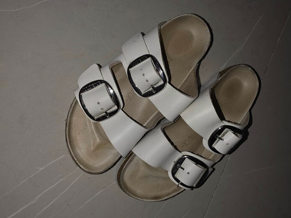 Birkenstock Arizona big buckle sandals white 39